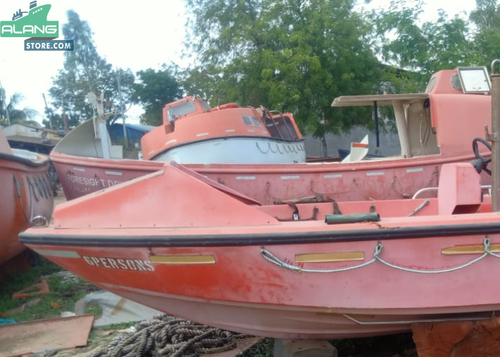 ALANG 4  Person  Marine Boat