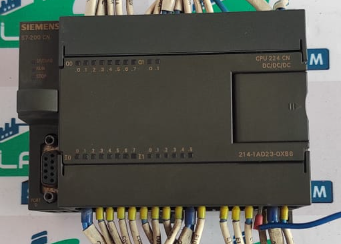 SIEMENS  6ES7 214-1AD23-0XB8 DIGITAL INPUT MODULE MODULE 