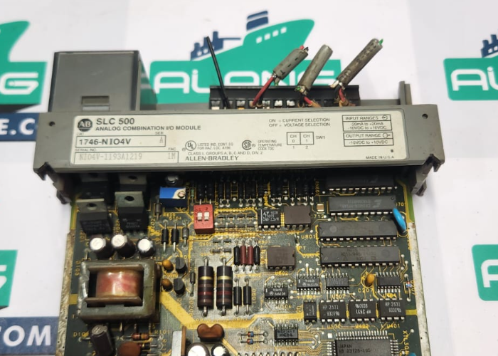ALLEN-BRADLEY  1746-NI04V  ANALOG COMBINATION I/O MODULE