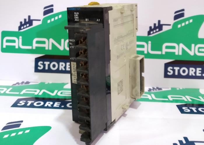 OMRON  CJ1W-AD081-V1 A/D UNIT MODULE  - Alangstore